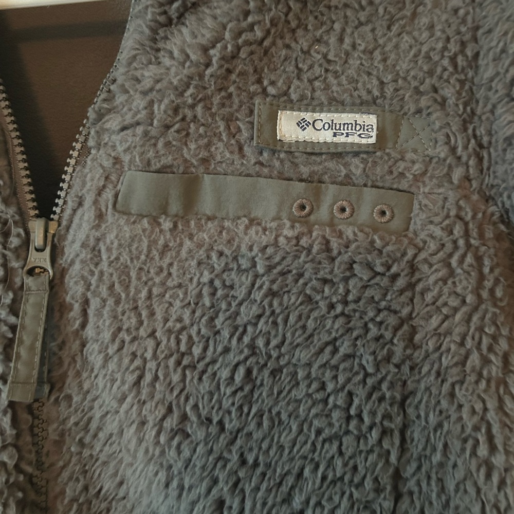 Columbia PFG | Dark Grey Jacket - Picture 2 of 4